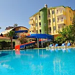 Melissa Garden 4* Side