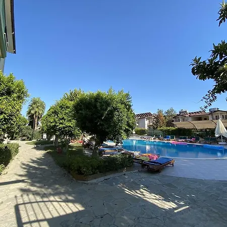 מלון דירות Melissa Garden