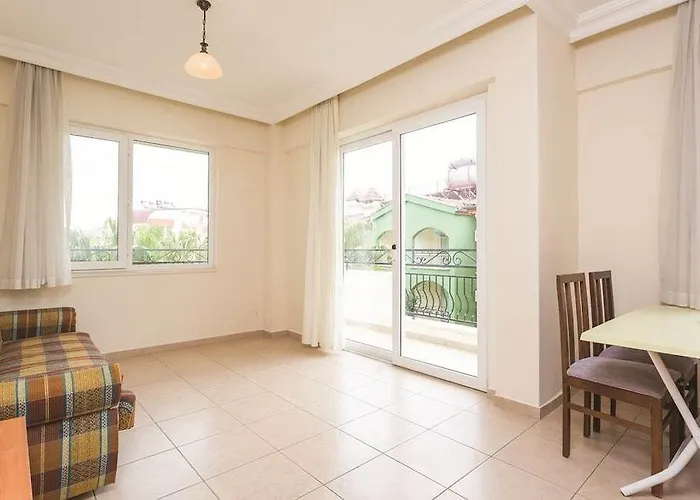 Melissa Garden Сиде