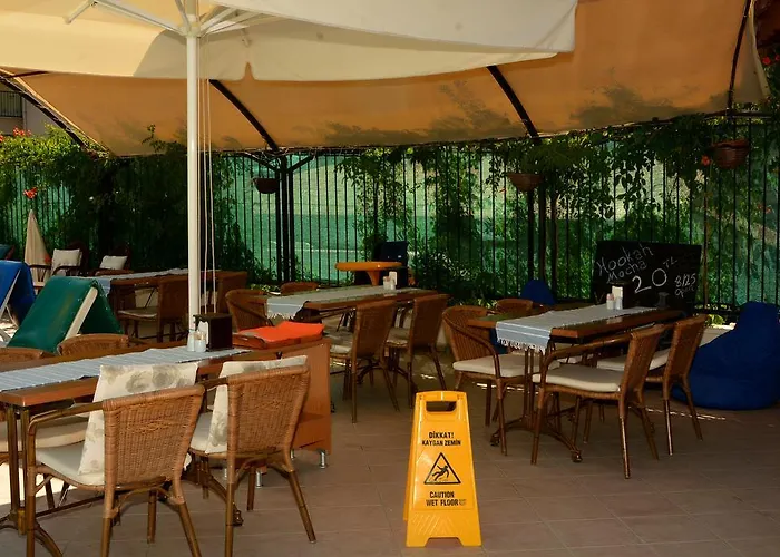 Melissa Garden Aparthotel 4*