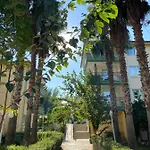 アパートホテル Melissa Garden