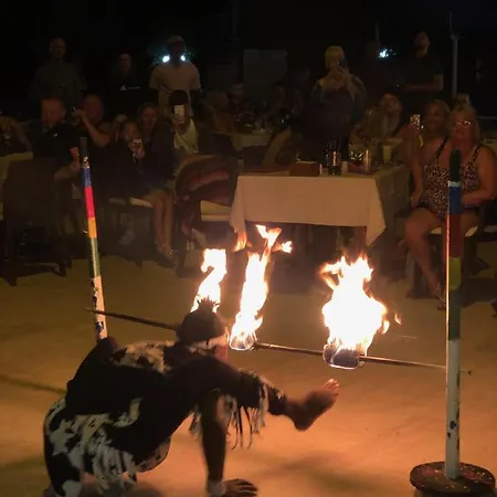 Melissa Garden 아파트호텔 시데